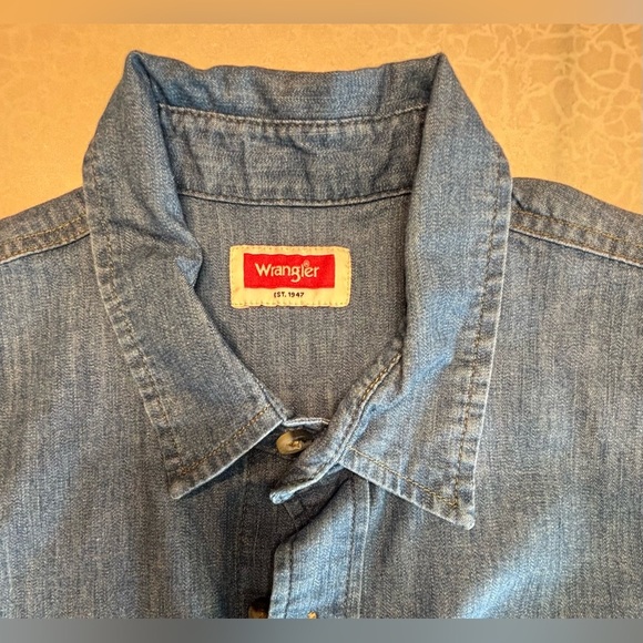 Wrangler | Men’s Authentic’s Weather Anything Shirt. Size: M/M/ - Picture 8 of 12